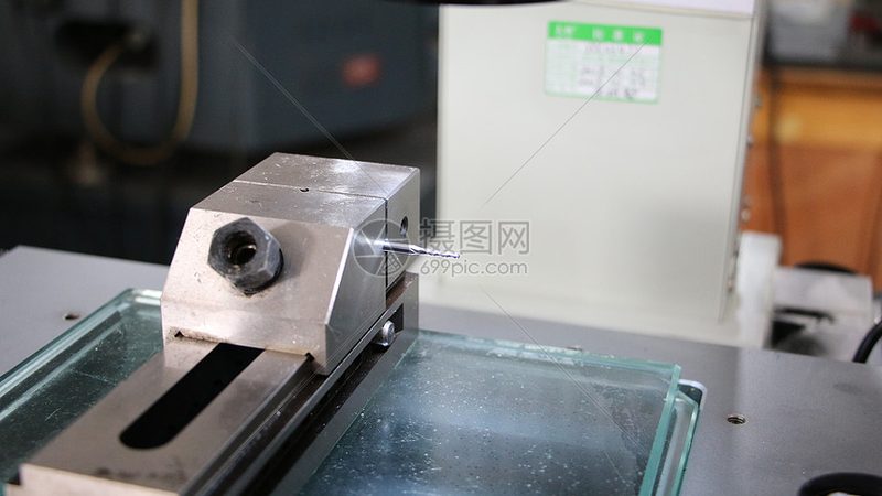 普通车床价格揭秘：6180元背后的价值考量